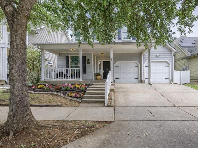 1516  Oakcrest Drive , Providence Village Texas 76227