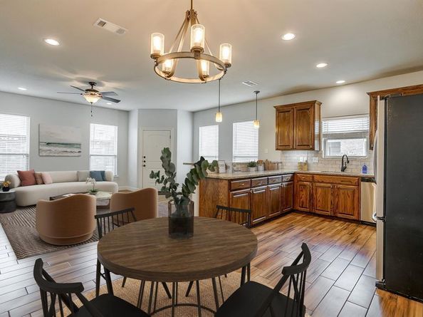 4912  Ridglea Hills Court , Fort Worth Texas 76116