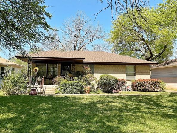 10313  Pinecrest Drive , Dallas Texas 75228