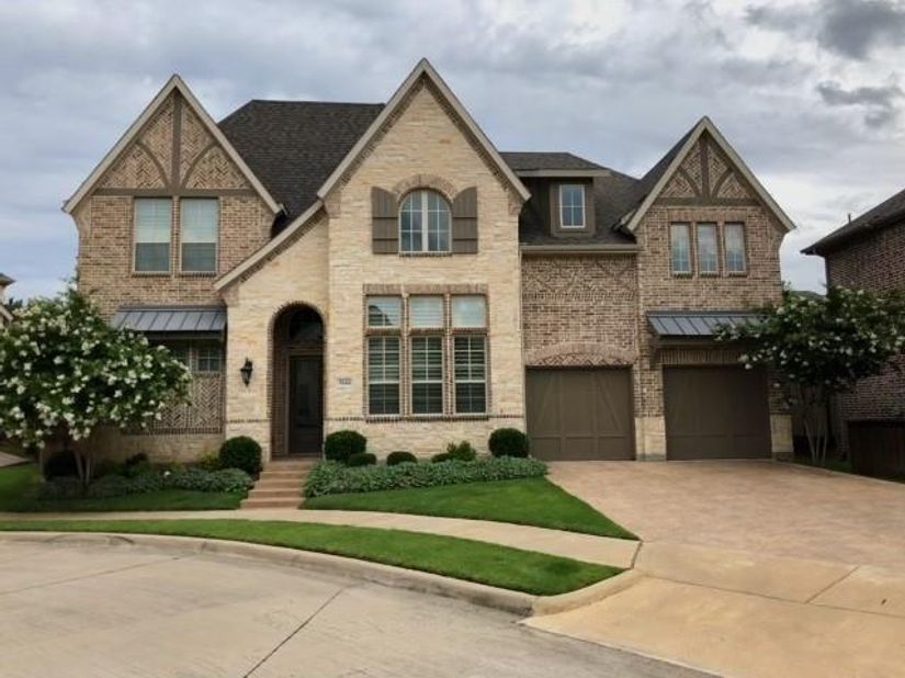 9444  Monteleon  , Dallas Texas 75220