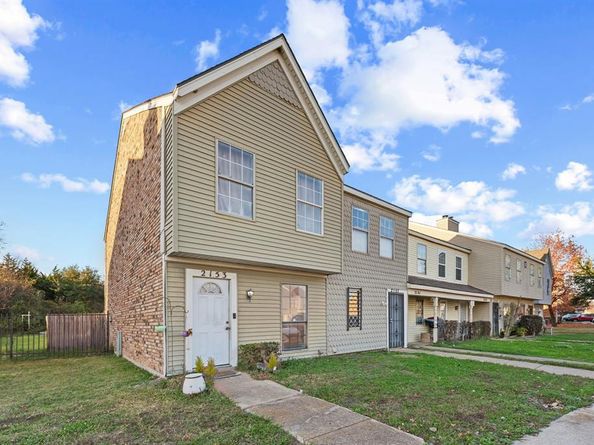 2157  Aspen Drive , Dallas Texas 75227