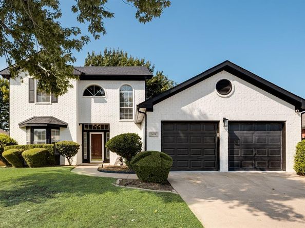 1409  High Crest Drive , Mansfield Texas 76063