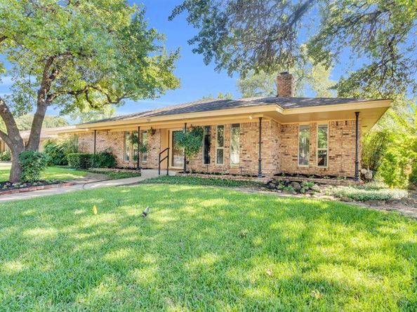 710  Stafford Drive , Arlington Texas 76012