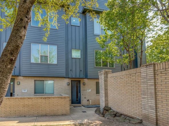 3023  Clamath Drive , Dallas Texas 75204