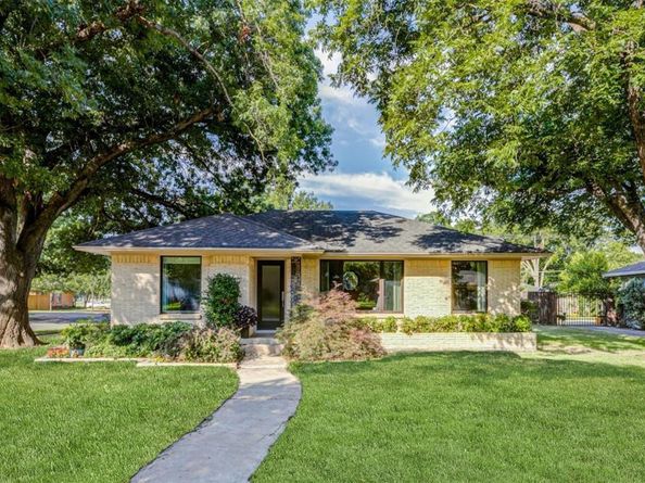 1630  Loree Drive , Dallas Texas 75228