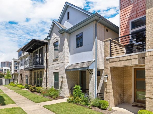 8222  Milroy Lane , Dallas Texas 75231