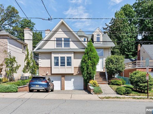 215 Elsmere Place, Fort Lee NJ 07024