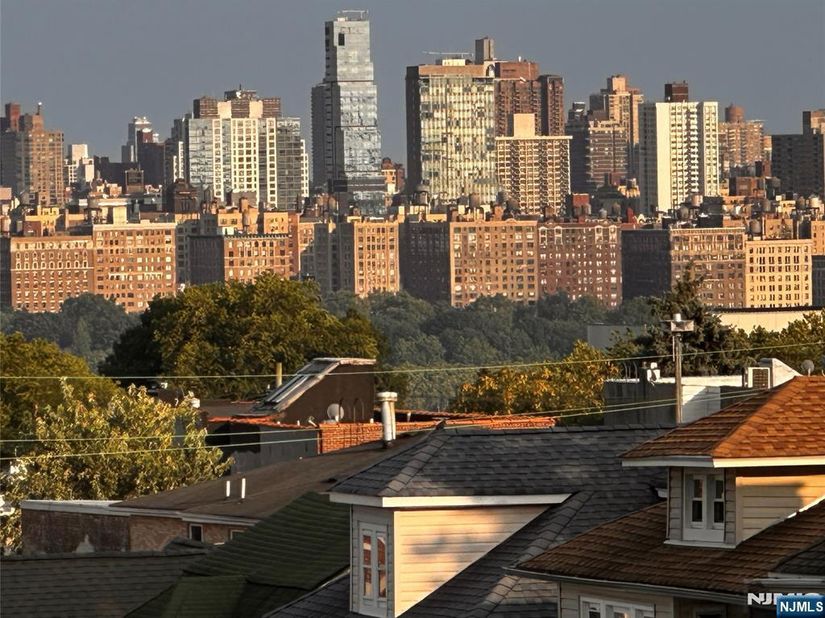 263 Morningside Avenue, Cliffside Park NJ 07010