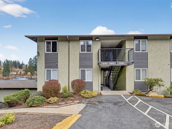 615 75th Street SE C53, Everett WA 98203