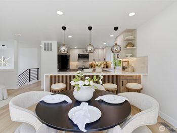 814 NE 185th
