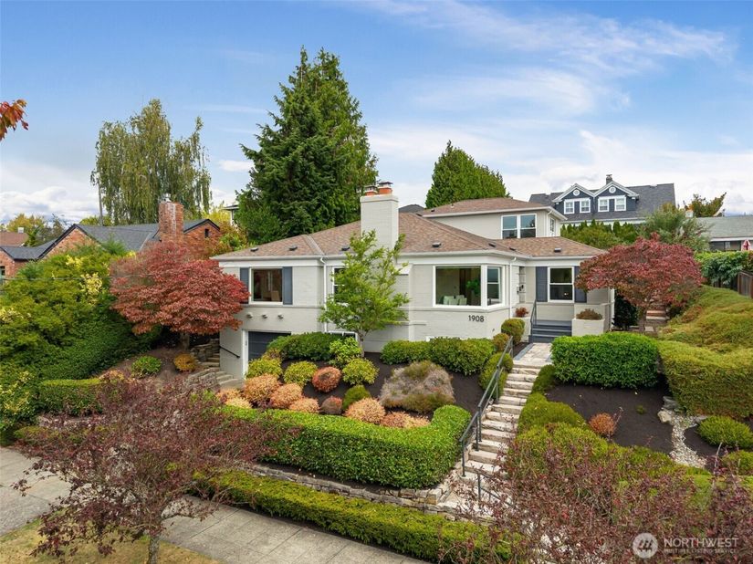 1908 29th Avenue W, Seattle WA 98199