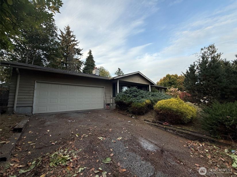 8210 NE 141st Street, Kirkland WA 98034
