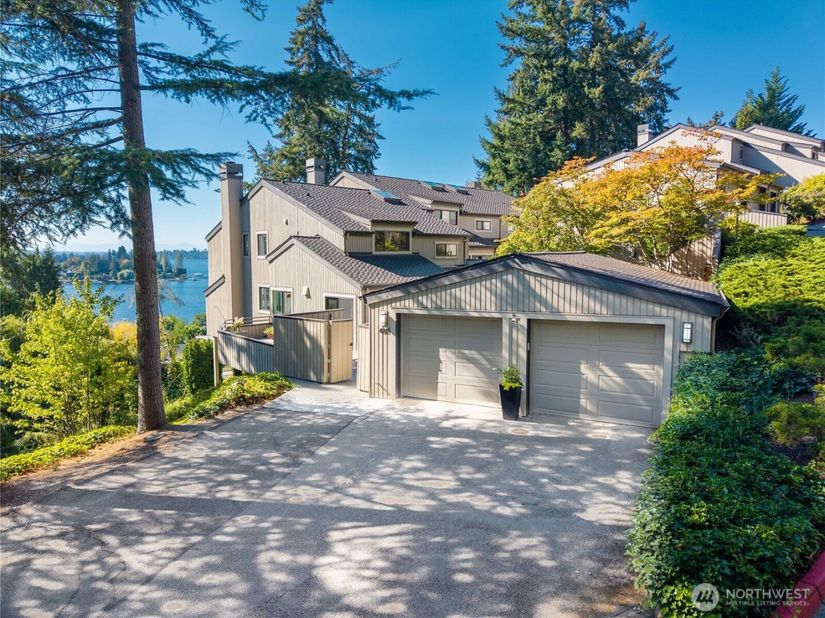 4815 102nd Lane NE, Kirkland WA 98033