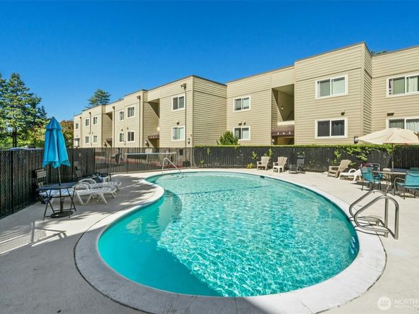 5844 NE 75th Street A302, Seattle WA 98115