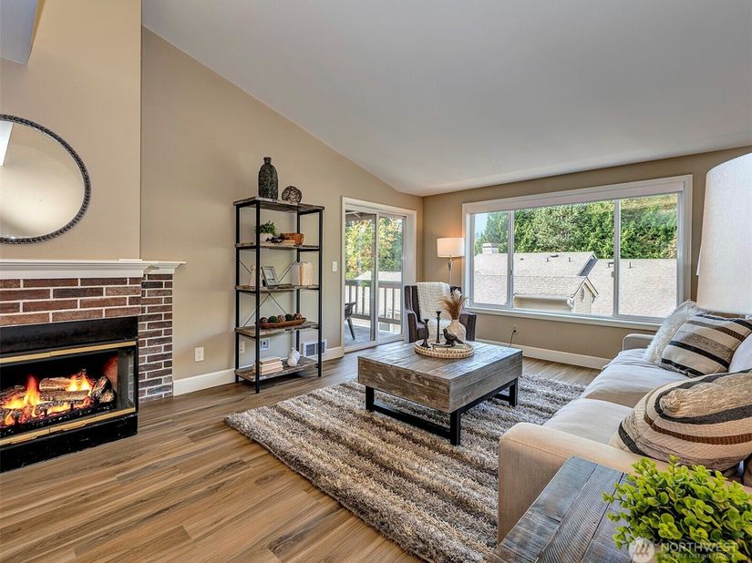 432 3rd Avenue S B203, Edmonds WA 98020