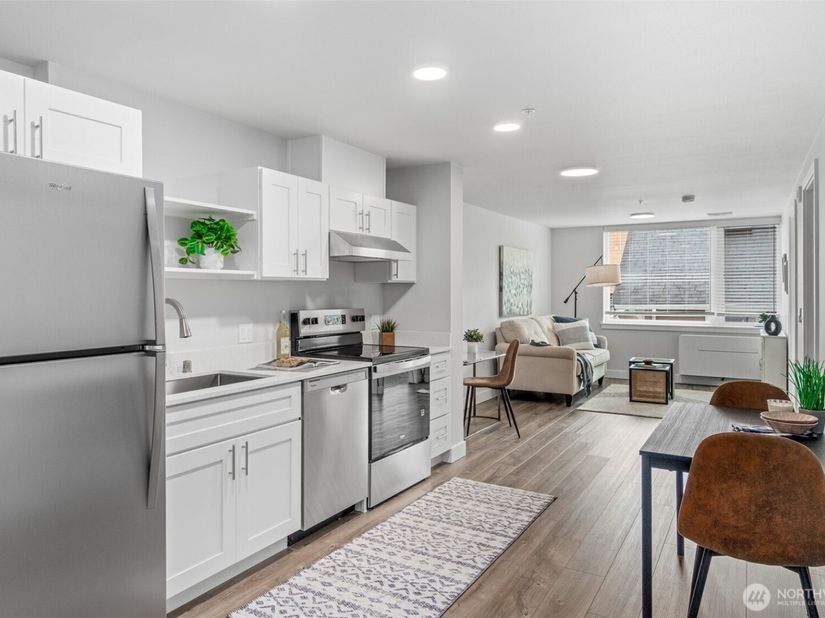 5022 Martin Luther King Jr Way S 10, Seattle WA 98118