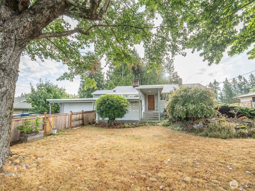 17220 129th Avenue SE, Renton WA 98058