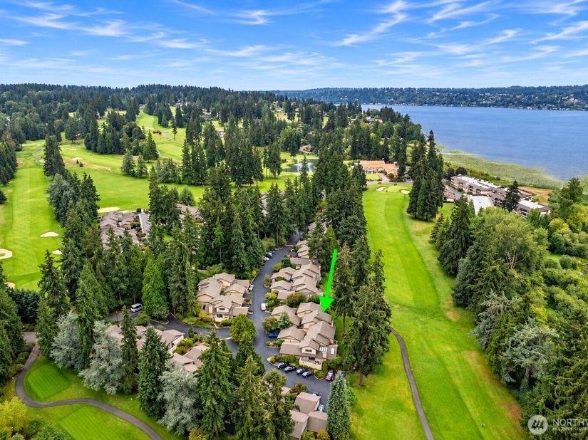 6530 NE 171st Place, Kenmore WA 98028