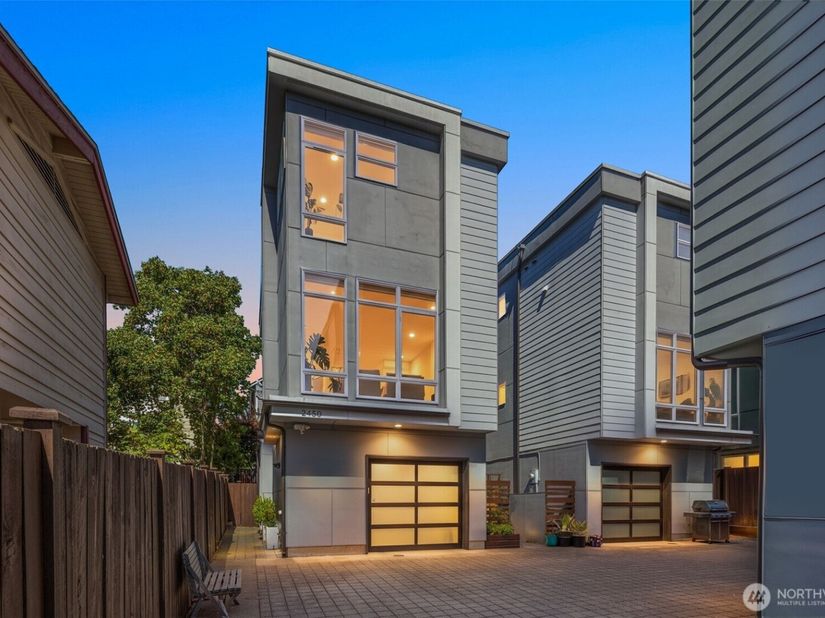2450 NW 61st Street, Seattle WA 98107