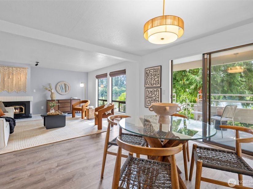 19528 Echo Lake Place N B101, Shoreline WA 98133
