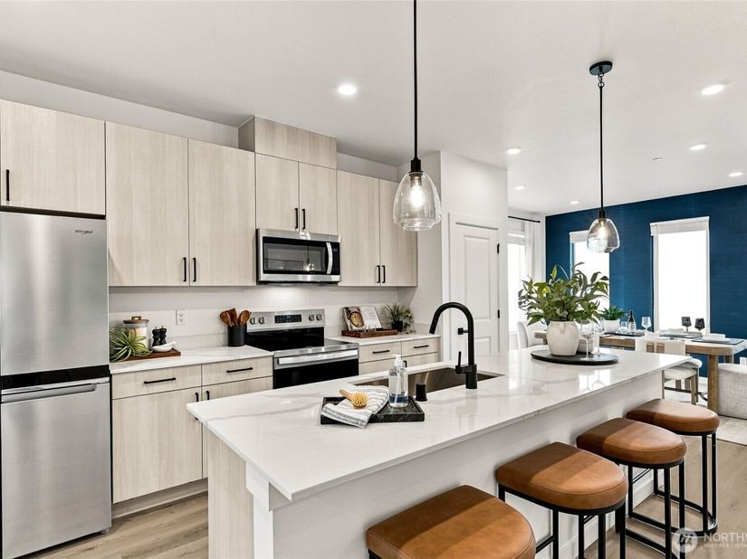 16202 Manor Way E1, Lynnwood WA 98087