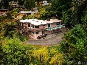 7413 Soundview Drive