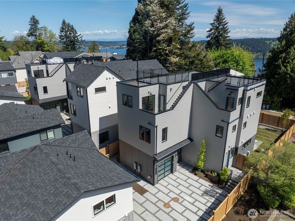 13540 39th Avenue NE B, Seattle WA 98125