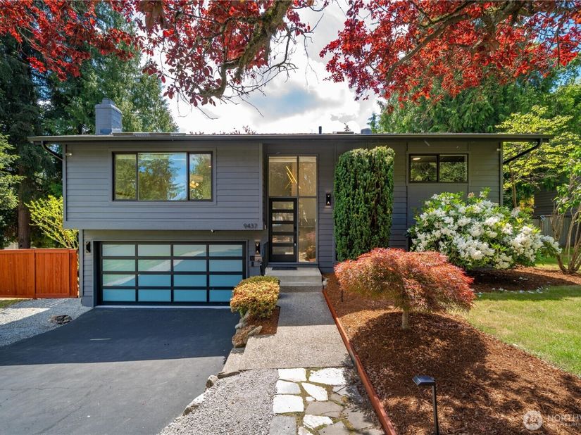 9437 NE 126th Place, Kirkland WA 98034