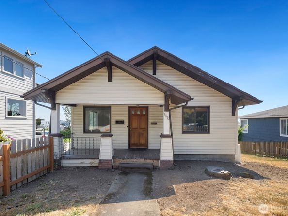 3410 37th Avenue SW, Seattle WA 98126