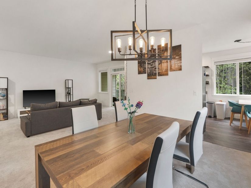 4491 248th Lane SE, Sammamish WA 98029