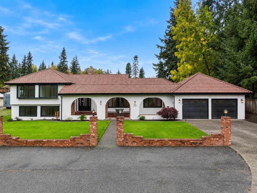 315 241st Street SW, Bothell WA 98021