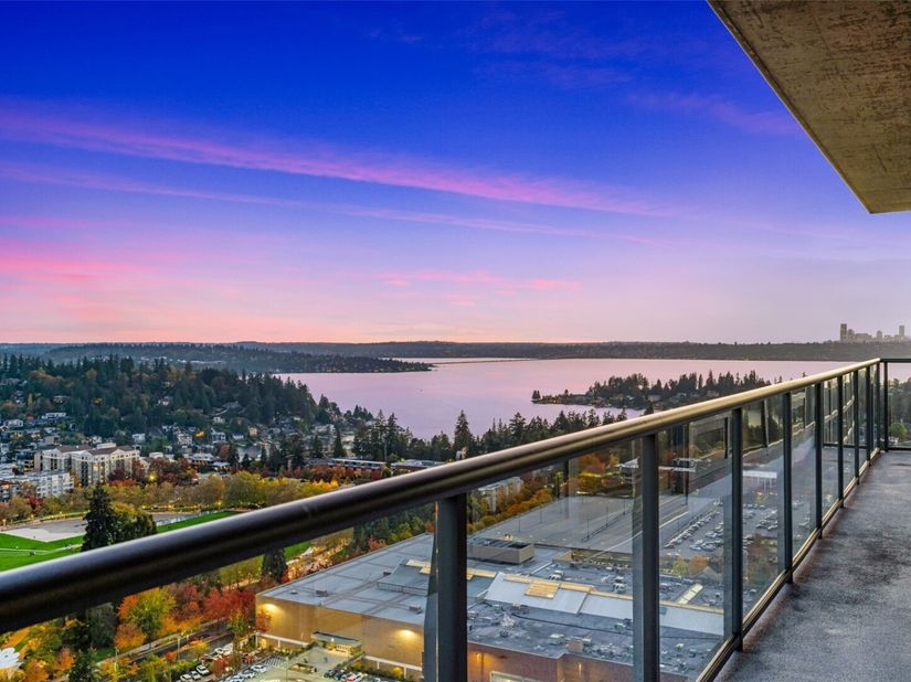 650 Bellevue Way NE 2903, Bellevue WA 98004