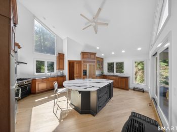 2177 Cross Highway