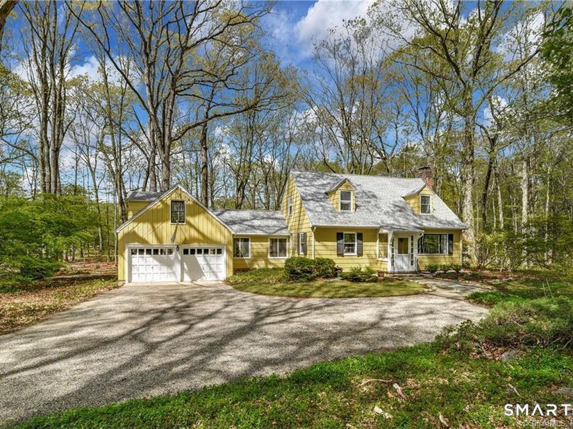 792 Smith Ridge Road, New Canaan CT 06840