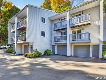 16 Rockmeadow Road