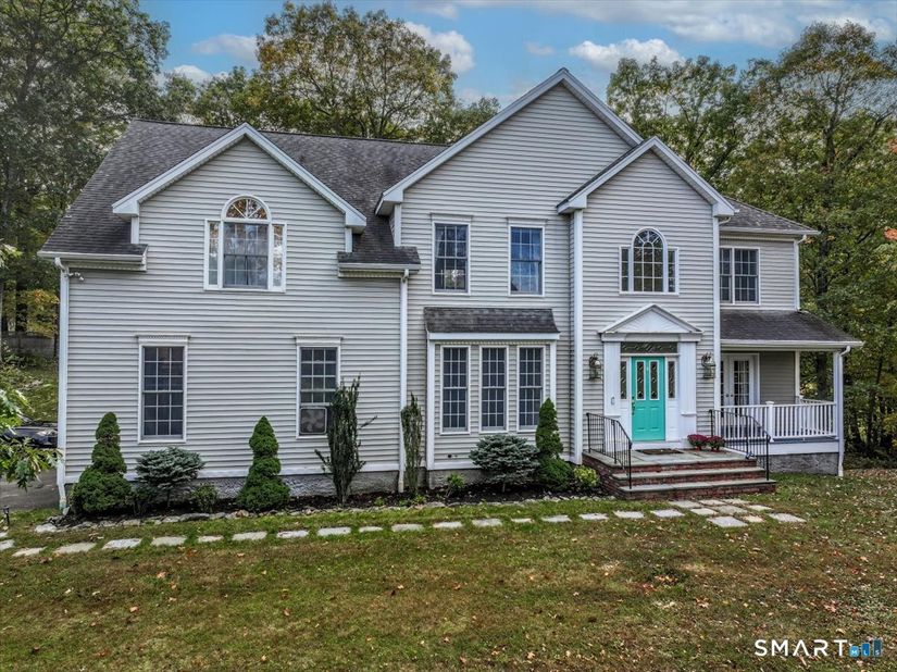 6 Horizon Court, Monroe CT 06468