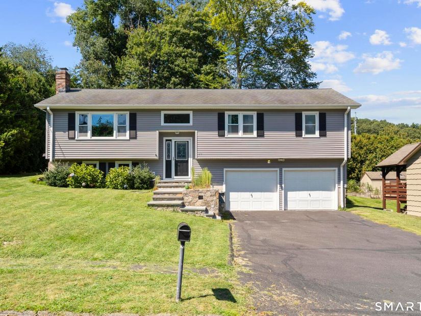 30 Little Fawn Drive, Shelton CT 06484