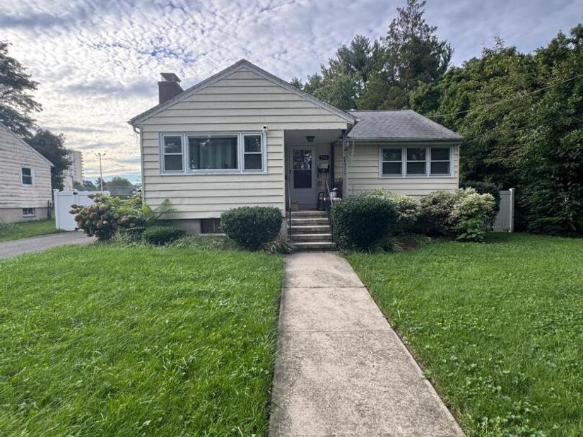 746 Lincoln Avenue, Bridgeport CT 06606