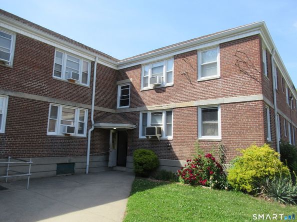 84 Canaan Court Bld. 84, Apt.28, Stratford CT 06614
