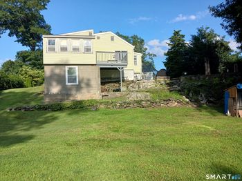 68 Oronoque Trail