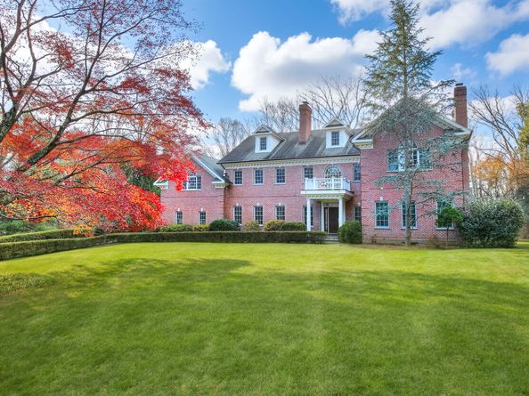 49 Pinner Lane, Stamford CT 06903