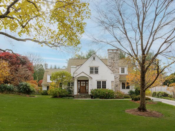 24 Compo Parkway, Westport CT 06880