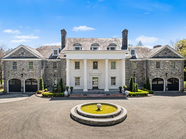 2959 Congress Street, Fairfield CT 06824