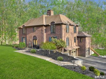 75 Lilac Lane