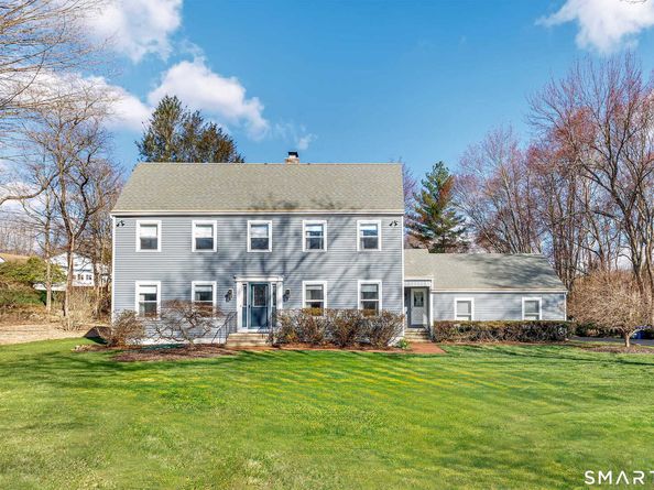 7 Lafayette Drive, Trumbull CT 06611