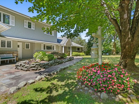 132 Merrimac Drive, Trumbull CT 06611