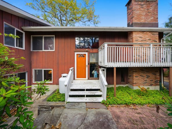 4 Alan Road, Danbury CT 06810