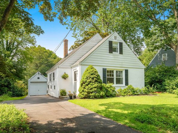 33 Halsey Drive, Greenwich CT 06870