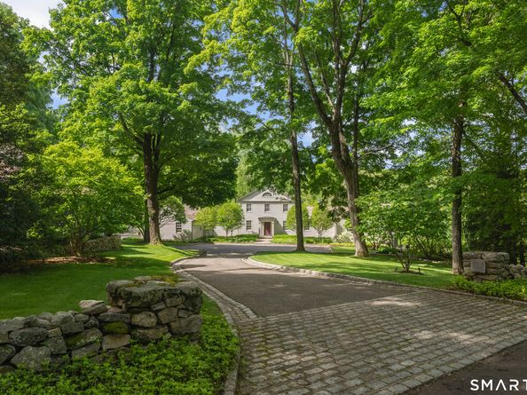 25 Father Peters Lane, New Canaan CT 06840