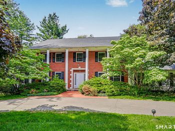 11 Tanglewood Drive